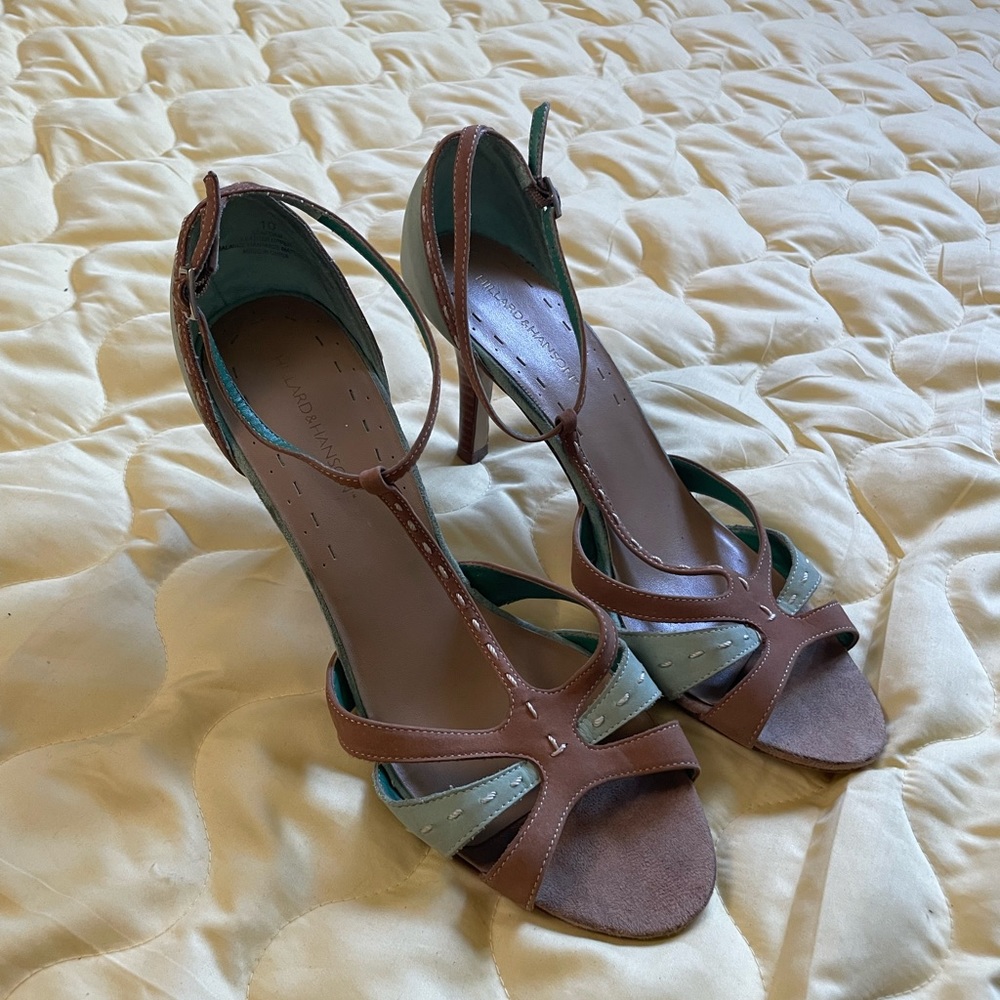 HILLARD & HANSON womens heels size 10